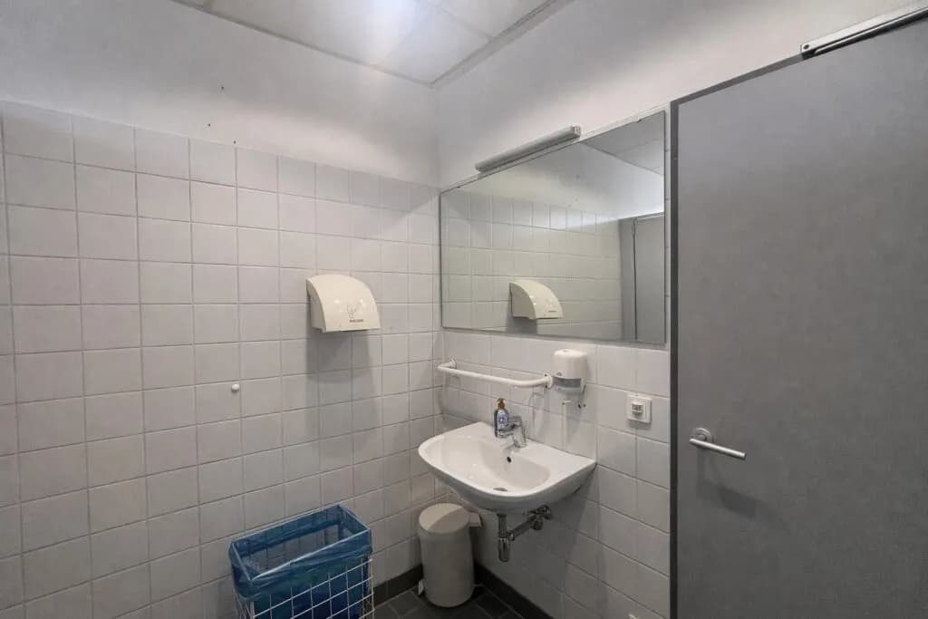 24-Zimmer-Gewerbeimmobilie mieten in Wien – 1 060 m², € 10.000 – Bild 14 von 22