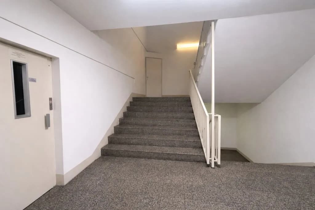 24-Zimmer-Gewerbeimmobilie mieten in Wien – 1 060 m², € 10.000 – Bild 18 von 22