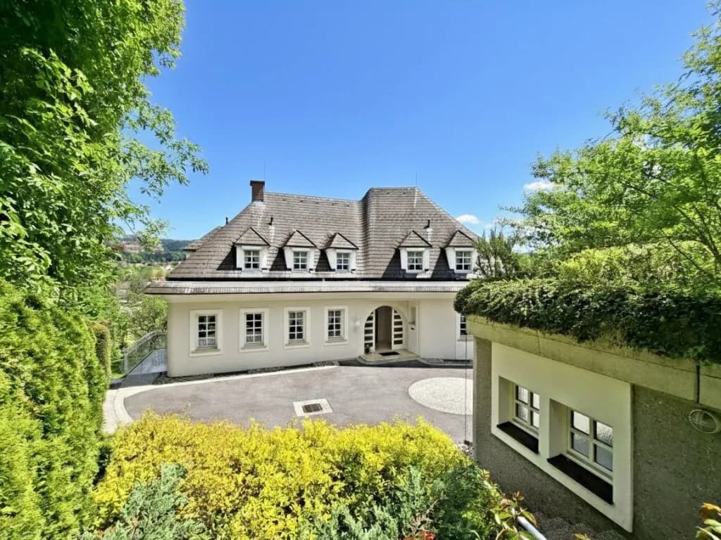 8-Zimmer-Haus kaufen in Weiz – 302 m², € 795.000