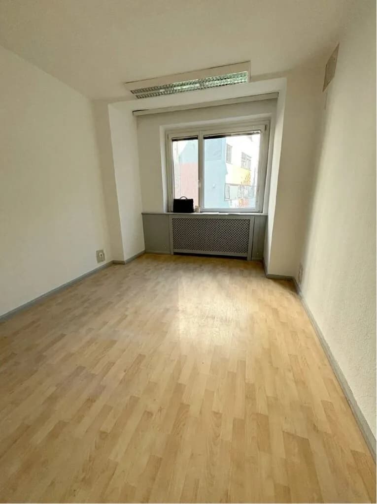5-Zimmer-Gewerbeimmobilie mieten in Wien – 102 m², € 1.417 – Bild 8 von 13