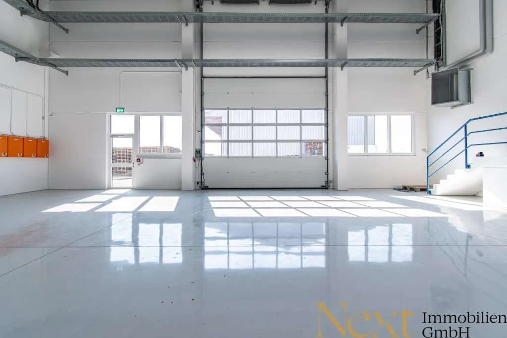 Gewerbeimmobilie mieten in Wels-Land – 6 873 m², € 76.000 – Bild 2 von 13