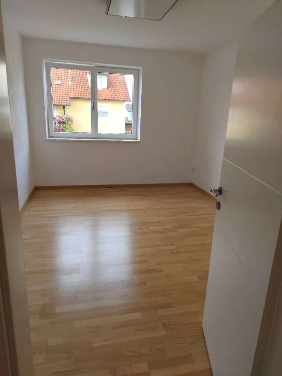 3-Zimmer-Wohnung mieten in Linz Land – 97 m², € 970 – Bild 8 von 12