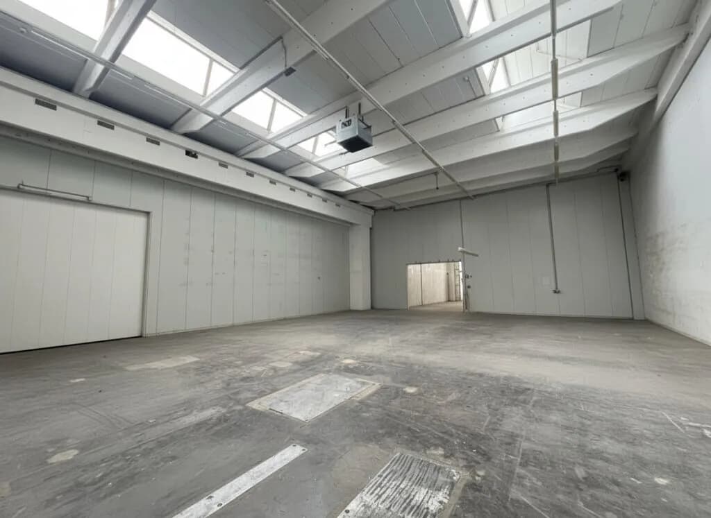 Gewerbeimmobilie mieten in Baden – 900 m², € 6.210 – Bild 2 von 9