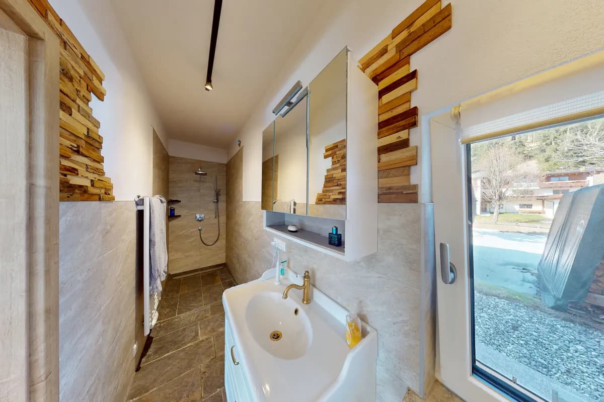 5-Zimmer-Haus kaufen in Innsbruck-Land – 118 m², € 570.000 – Bild 2 von 10