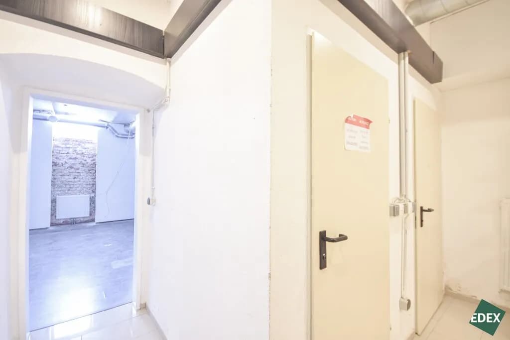 2-Zimmer-Gewerbeimmobilie mieten in Wien – 108 m², € 449 – Bild 10 von 11