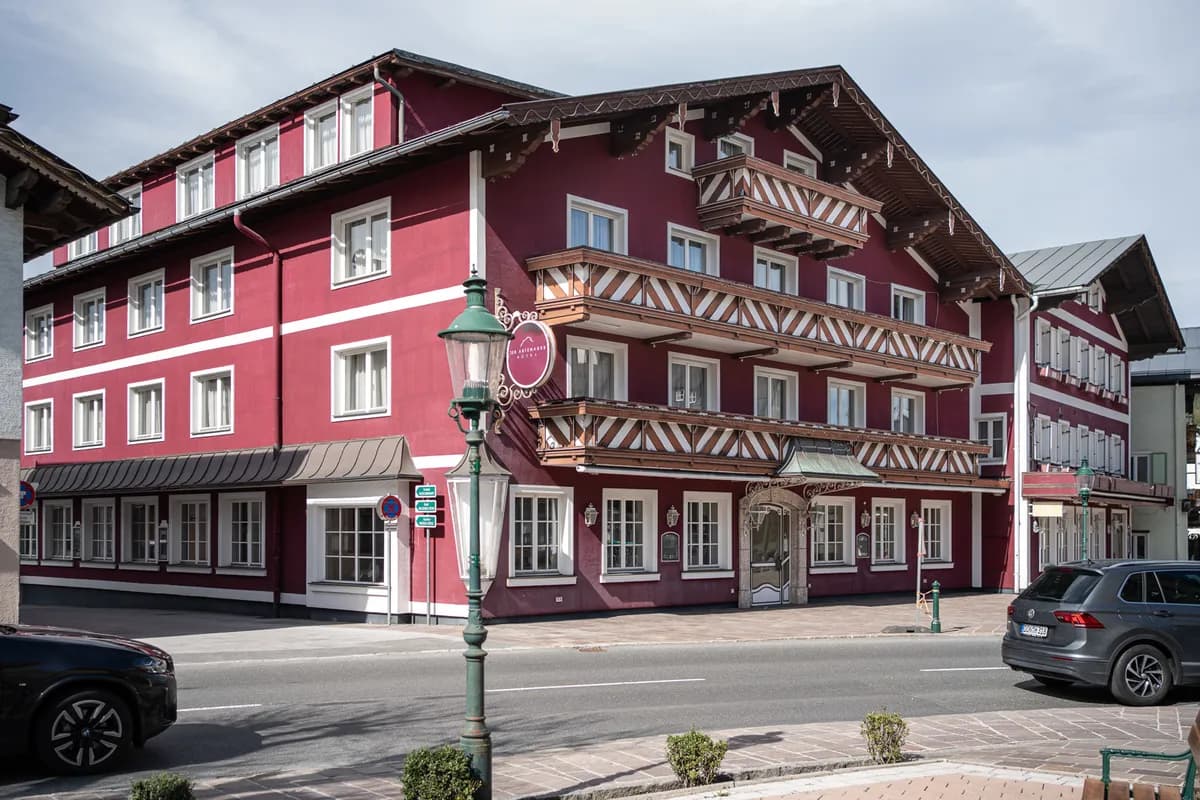 Gewerbeimmobilie kaufen in Hallein – 3 600 m², € 2.700.000