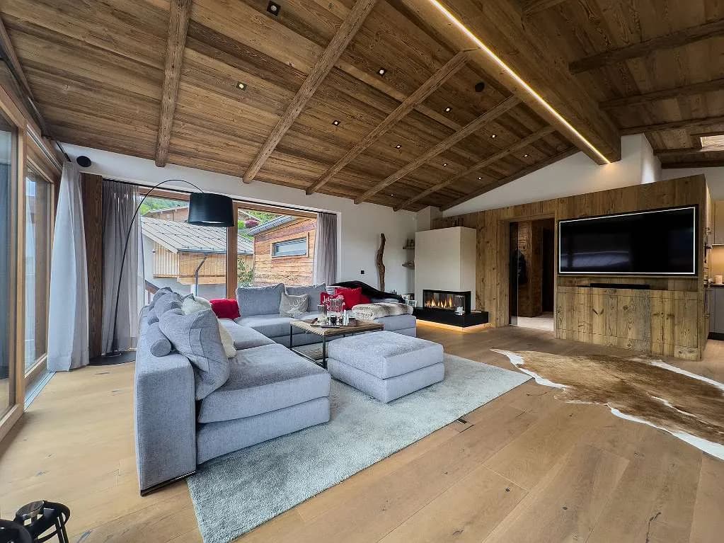 6-Zimmer-Haus kaufen in Kitzbühel – 250 m², € 3.990.000 – Bild 3 von 10