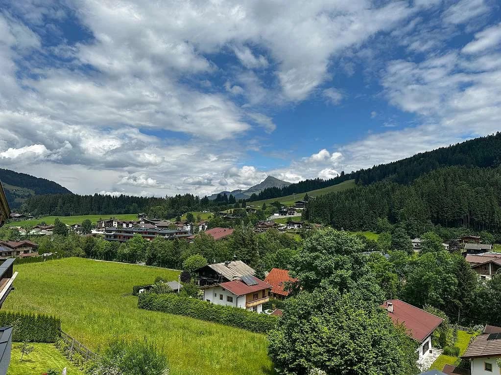 6-Zimmer-Haus kaufen in Kitzbühel – 250 m², € 3.990.000 – Bild 10 von 10
