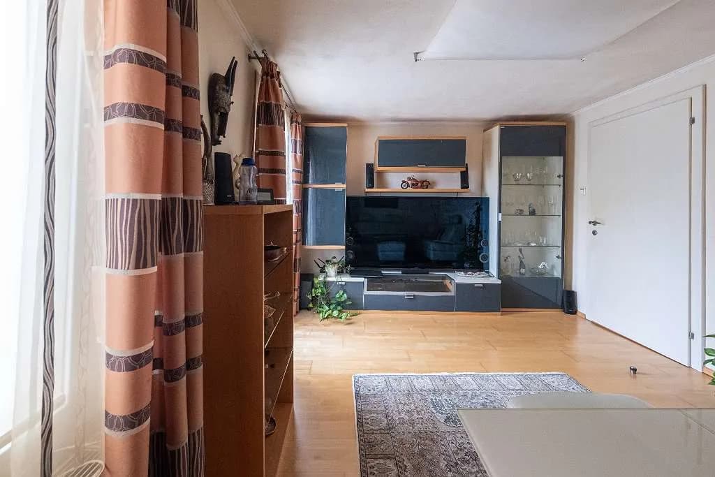 6-Zimmer-Haus kaufen in Vöcklabruck – 210 m², € 385.000