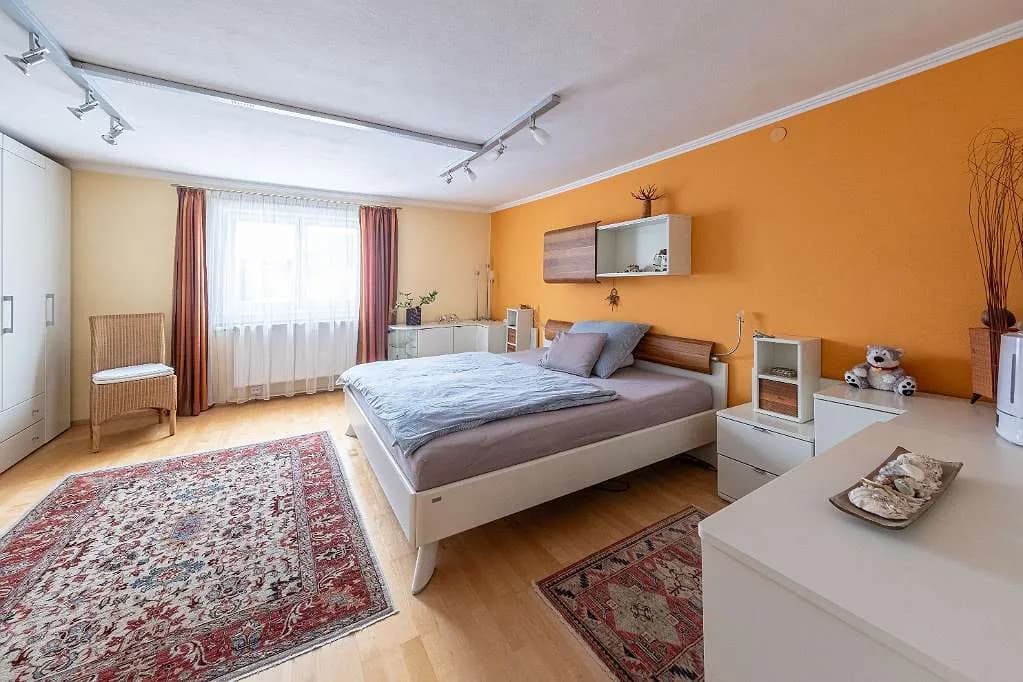 6-Zimmer-Haus kaufen in Vöcklabruck – 210 m², € 385.000 – Bild 6 von 10