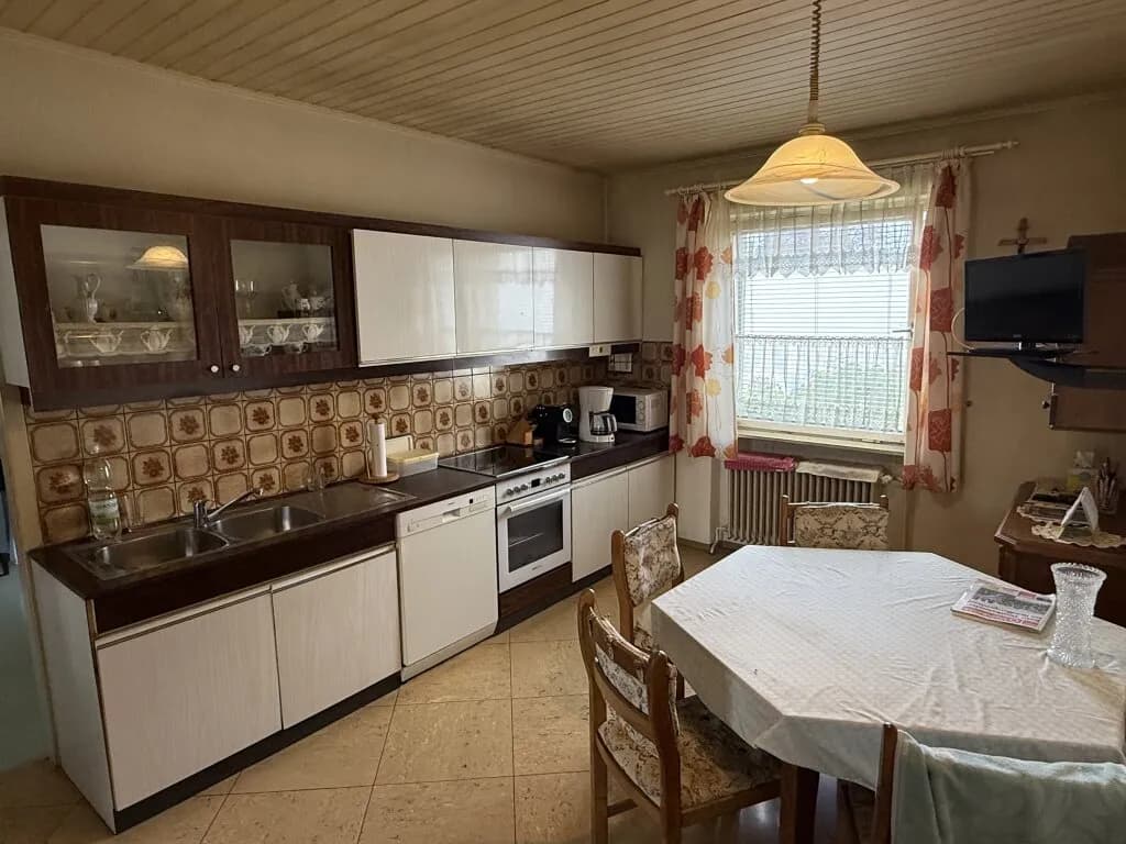 Haus kaufen in Mattersburg – 235 m², € 349.000 – Bild 4 von 11