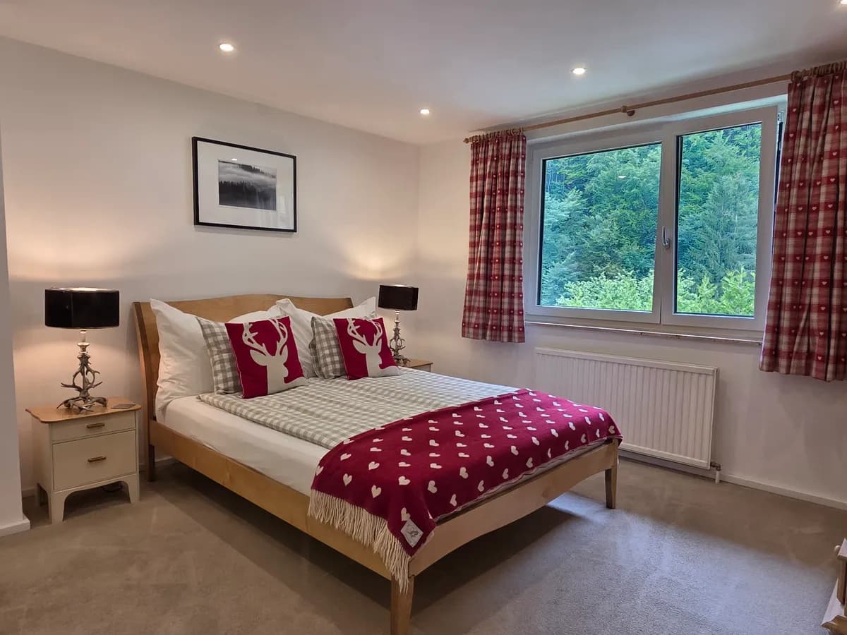 10-Zimmer-Gewerbeimmobilie kaufen in Gmunden – 264 m², € 1.290.000 – Bild 6 von 8