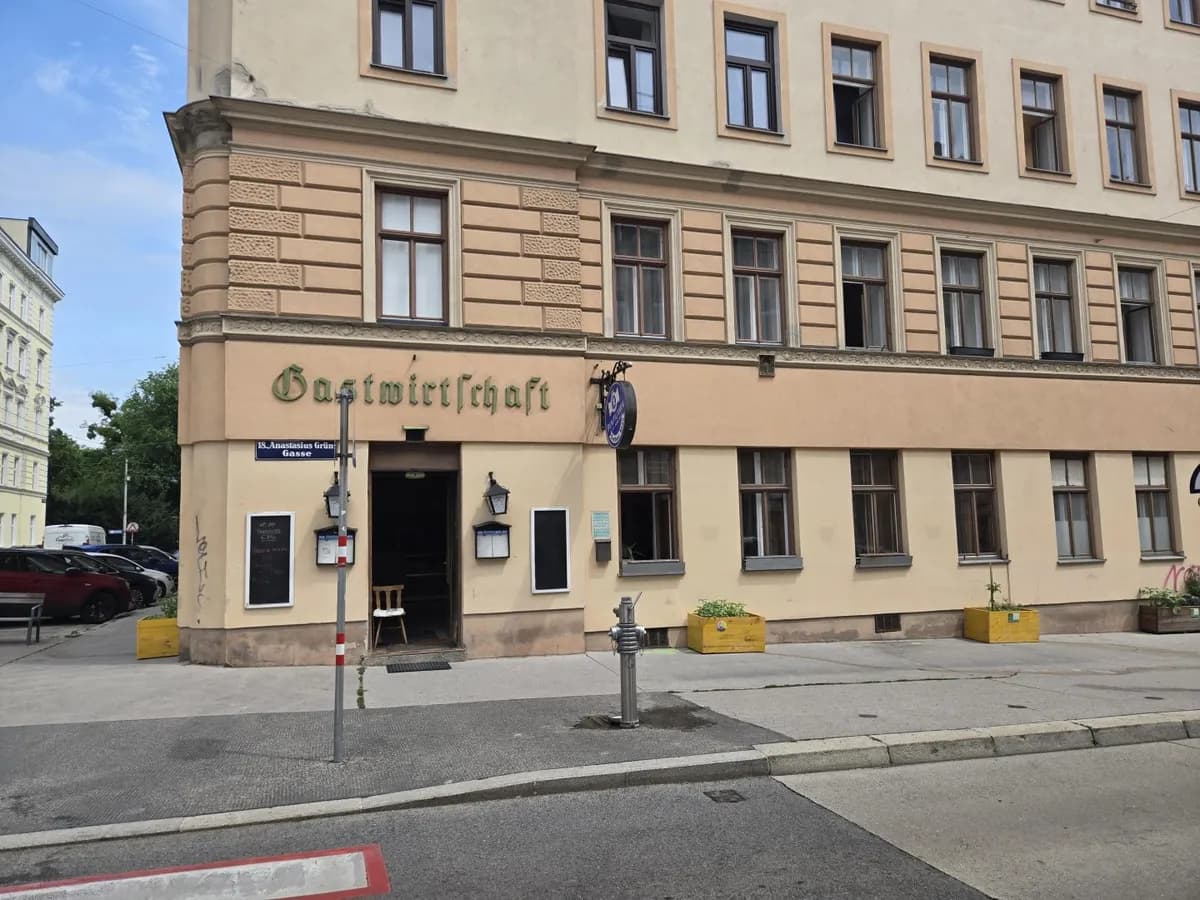 Gewerbeimmobilie mieten in Wien – 120 m², € 1.799 – Bild 2 von 12