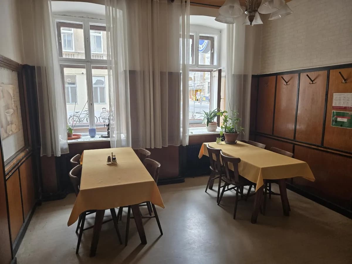 Gewerbeimmobilie mieten in Wien – 120 m², € 1.799 – Bild 4 von 12