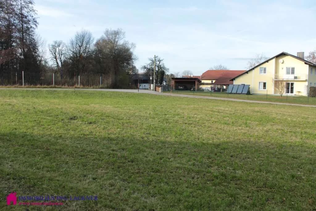 Grundstück kaufen in Ried im Innkreis – 718 m², € 190.000