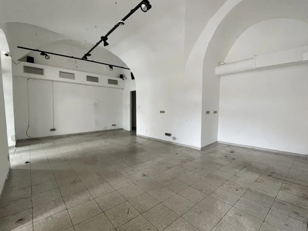 Gewerbeimmobilie mieten in Wiener Neustadt – 63 m², € 742 – Bild 4 von 8