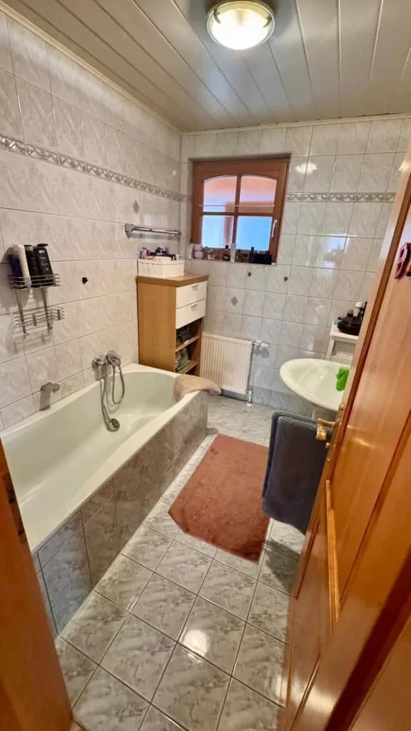 8-Zimmer-Immobilie kaufen in Baden – 249 m², € 680.000 – Bild 48 von 85