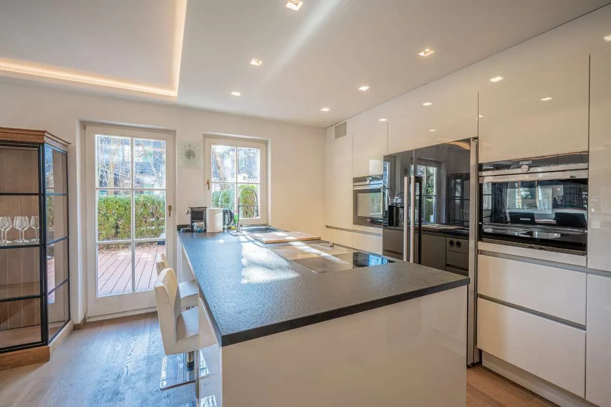 3-Zimmer-Wohnung kaufen in Kitzbühel – 128 m², € 1.860.000 – Bild 2 von 7