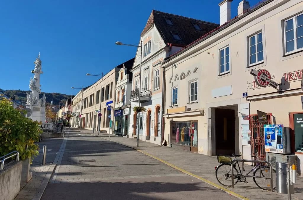 Gewerbeimmobilie mieten in Tulln – 60 m², € 1.320 – Bild 3 von 4