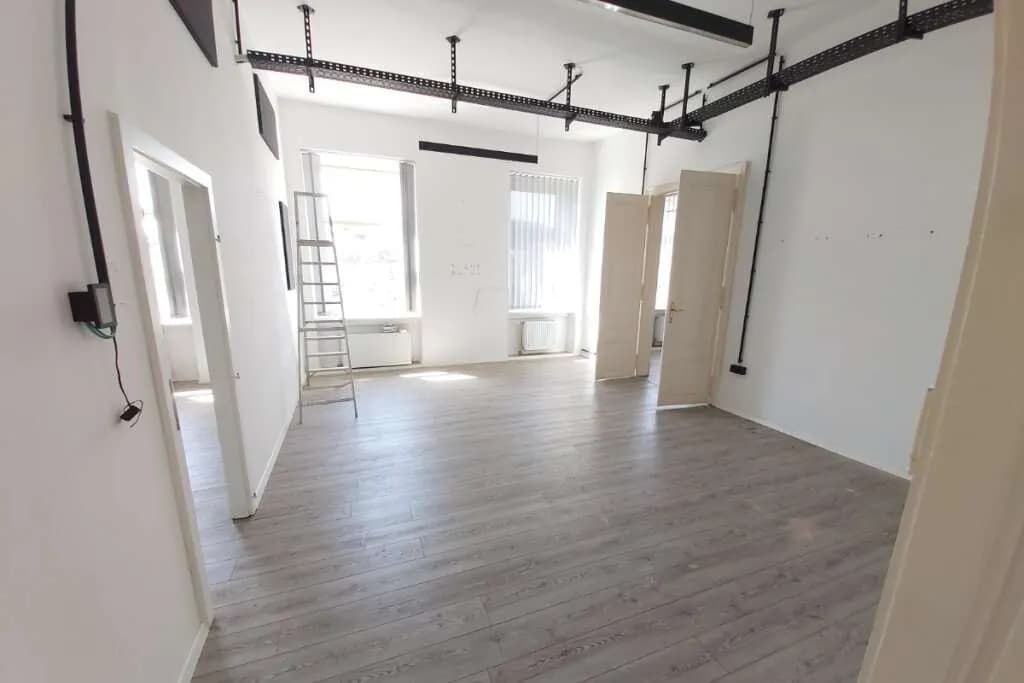 5-Zimmer-Gewerbeimmobilie mieten in Gmunden – 107 m², € 1.352 – Bild 2 von 10
