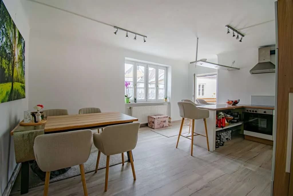 6-Zimmer-Haus kaufen in Melk – 243 m², € 197.000 – Bild 8 von 12