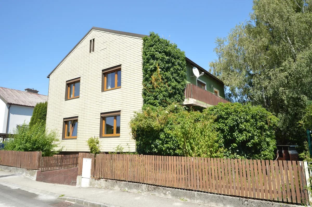 9-Zimmer-Gewerbeimmobilie kaufen in Amstetten – 204 m², € 380.000