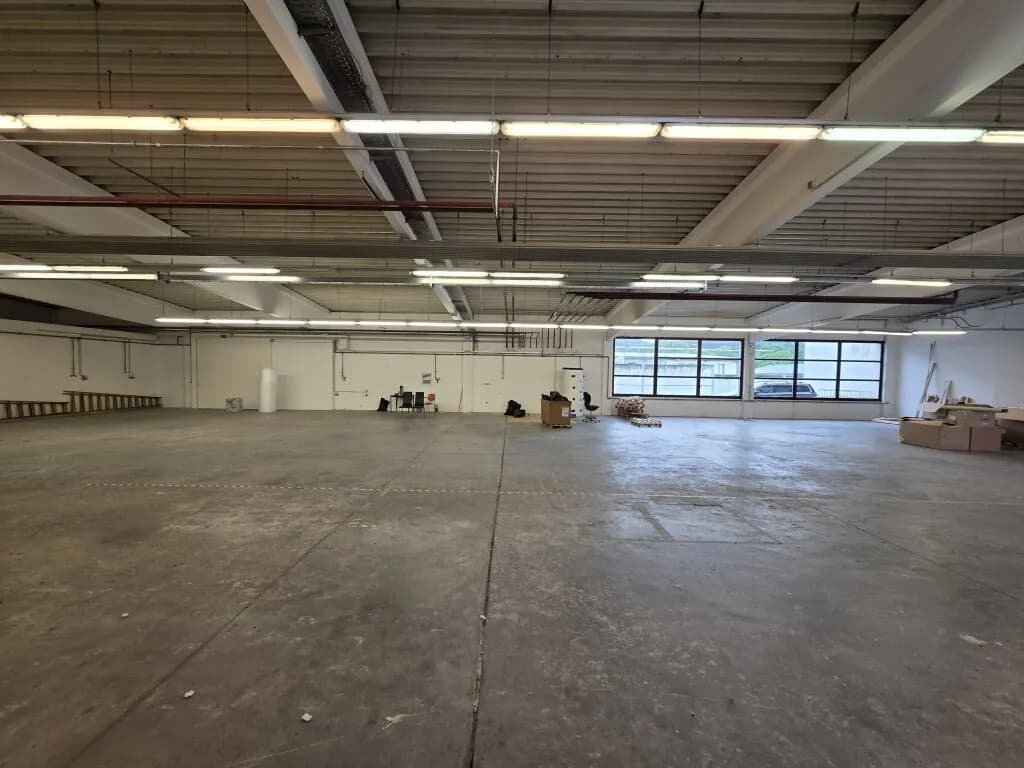 Gewerbeimmobilie mieten in Wiener Neustadt Land – 640 m², € 4.544 – Bild 2 von 16
