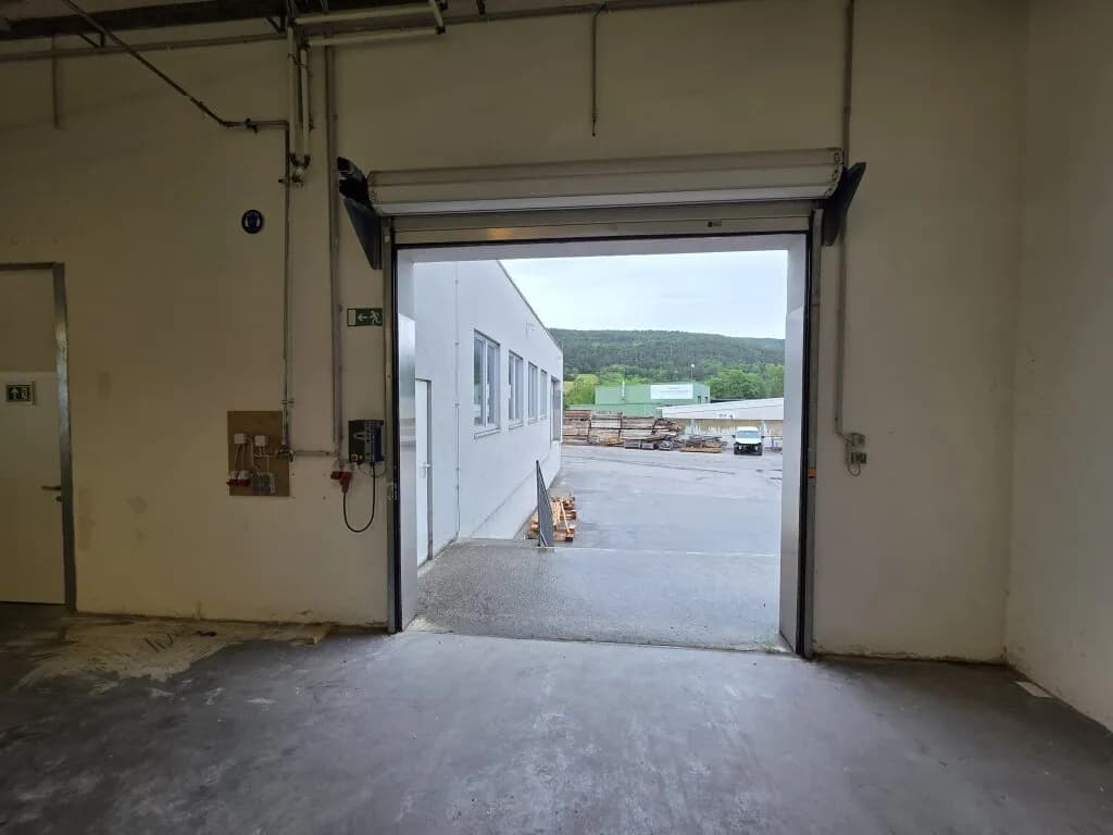 Gewerbeimmobilie mieten in Wiener Neustadt Land – 640 m², € 4.544 – Bild 6 von 16