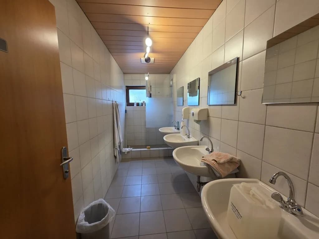Gewerbeimmobilie mieten in Wiener Neustadt Land – 640 m², € 4.544 – Bild 14 von 16