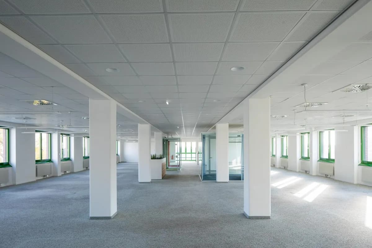1-Zimmer-Gewerbeimmobilie mieten in Wien – 477 m², € 5.746 – Bild 2 von 8
