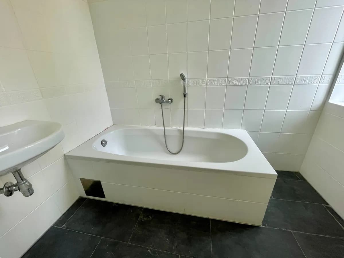 4-Zimmer-Wohnung mieten in Bruck-Mürzzuschlag – 80 m², € 598 – Bild 6 von 8