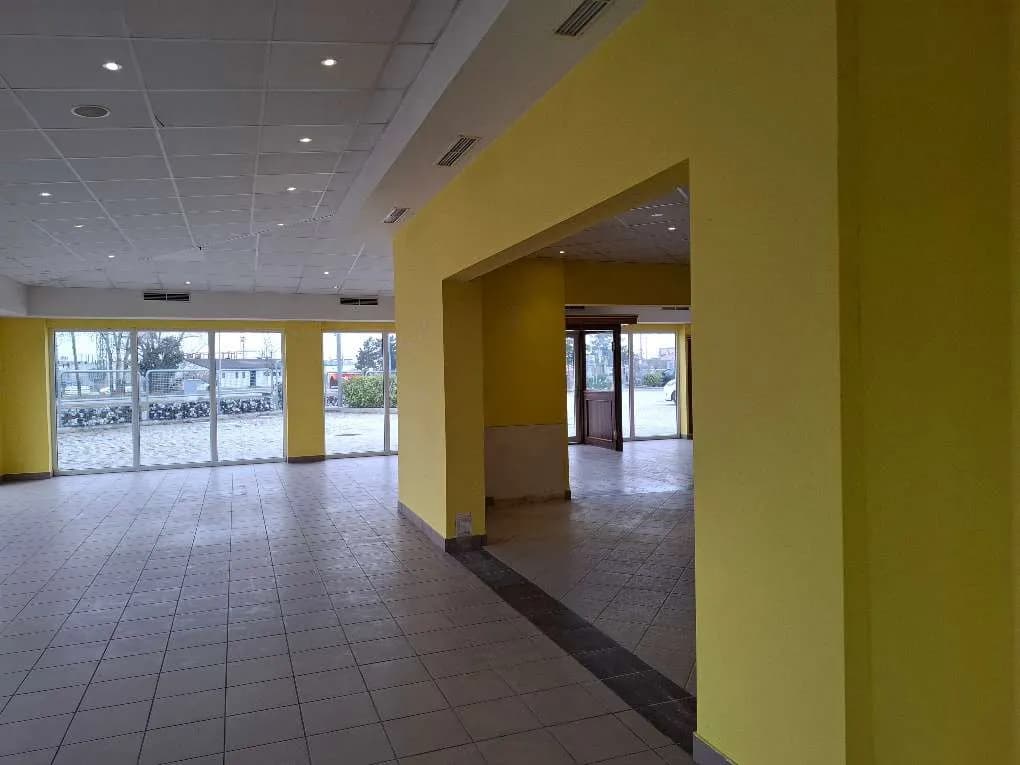 Gewerbeimmobilie mieten in Wiener Neustadt – 409 m², € 3.790 – Bild 13 von 31