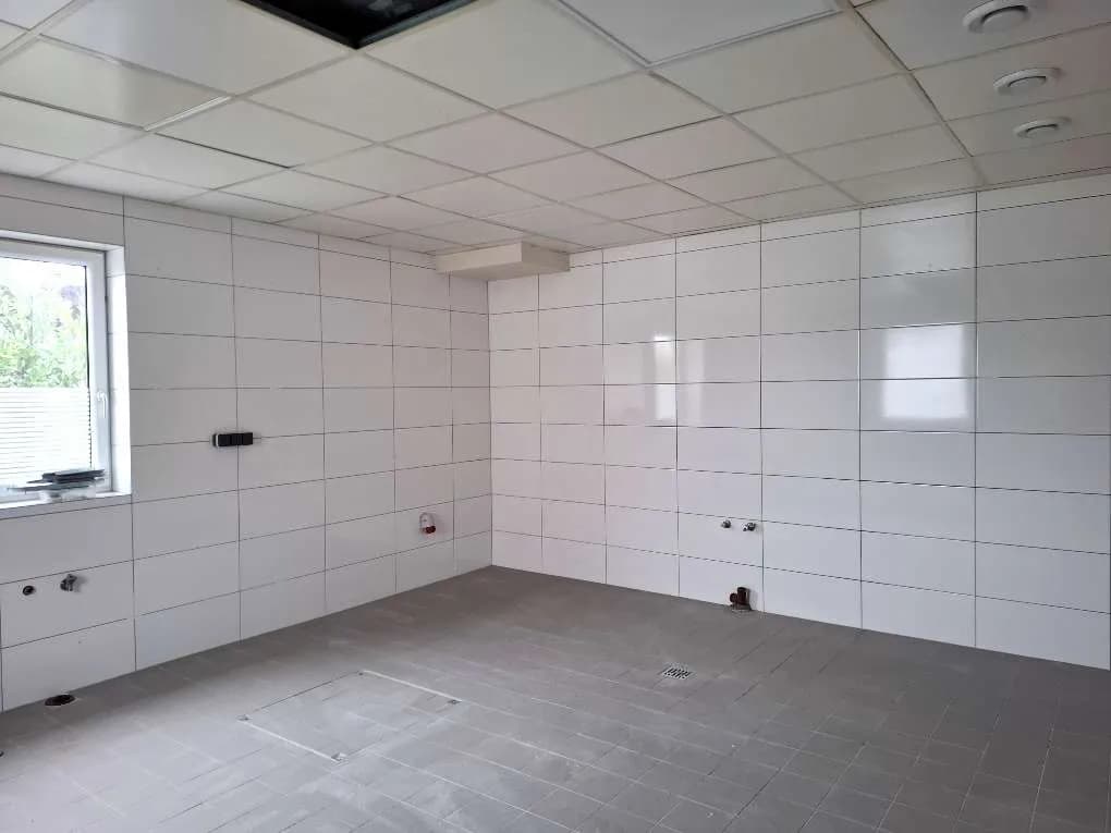 Gewerbeimmobilie mieten in Wiener Neustadt – 409 m², € 3.790 – Bild 18 von 31