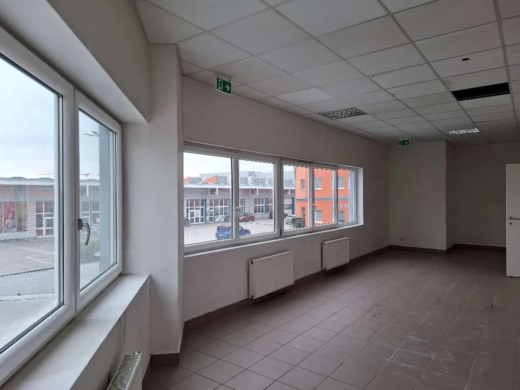 Gewerbeimmobilie mieten in Wiener Neustadt – 409 m², € 3.790 – Bild 24 von 31