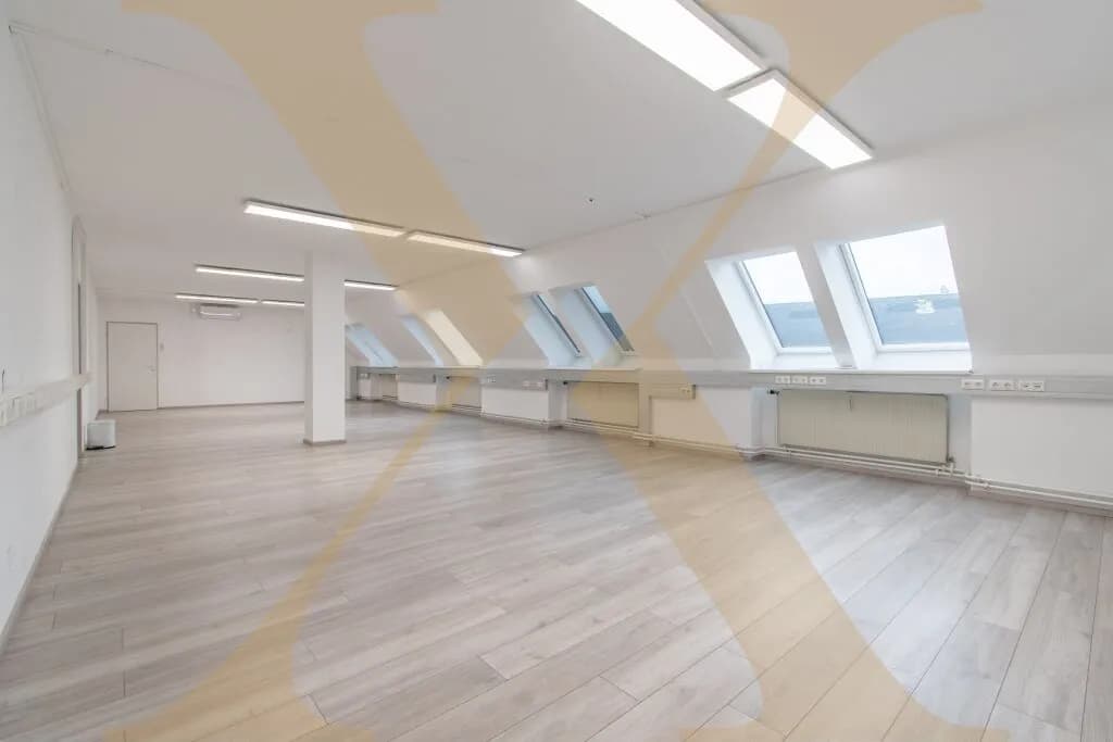 Gewerbeimmobilie mieten in Linz – 438 m², € 5.914