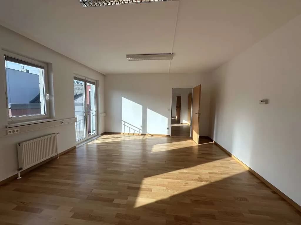7-Zimmer-Gewerbeimmobilie mieten in Eisenstadt – 249 m², € 3.295
