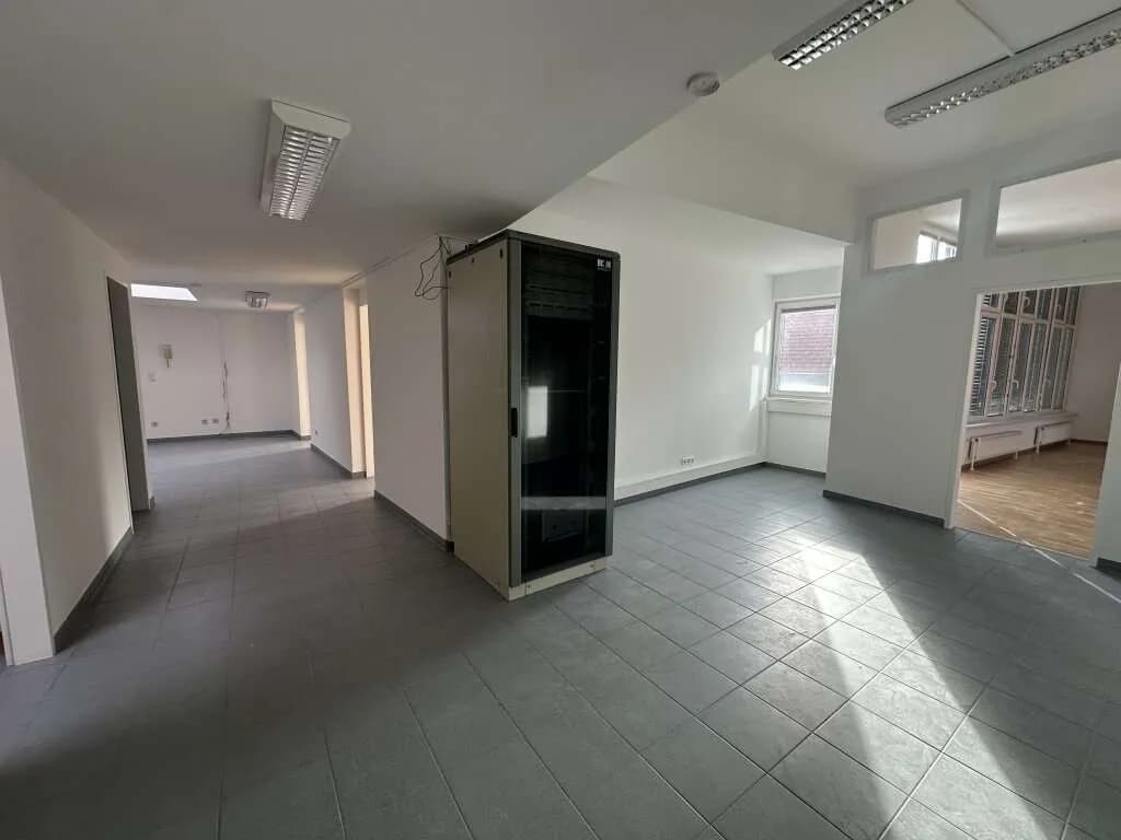 7-Zimmer-Gewerbeimmobilie mieten in Eisenstadt – 249 m², € 3.295 – Bild 5 von 15