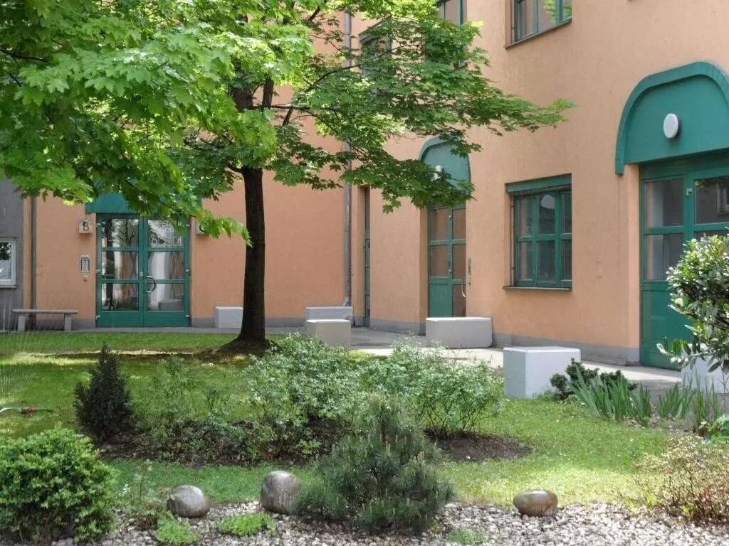 1-Zimmer-Gewerbeimmobilie mieten in Linz – 55 m², € 911 – Bild 8 von 10