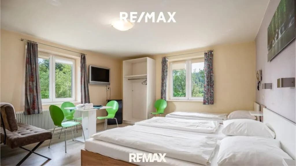 17-Zimmer-Gewerbeimmobilie kaufen in Vöcklabruck – 550 m², € 849.000 – Bild 8 von 14