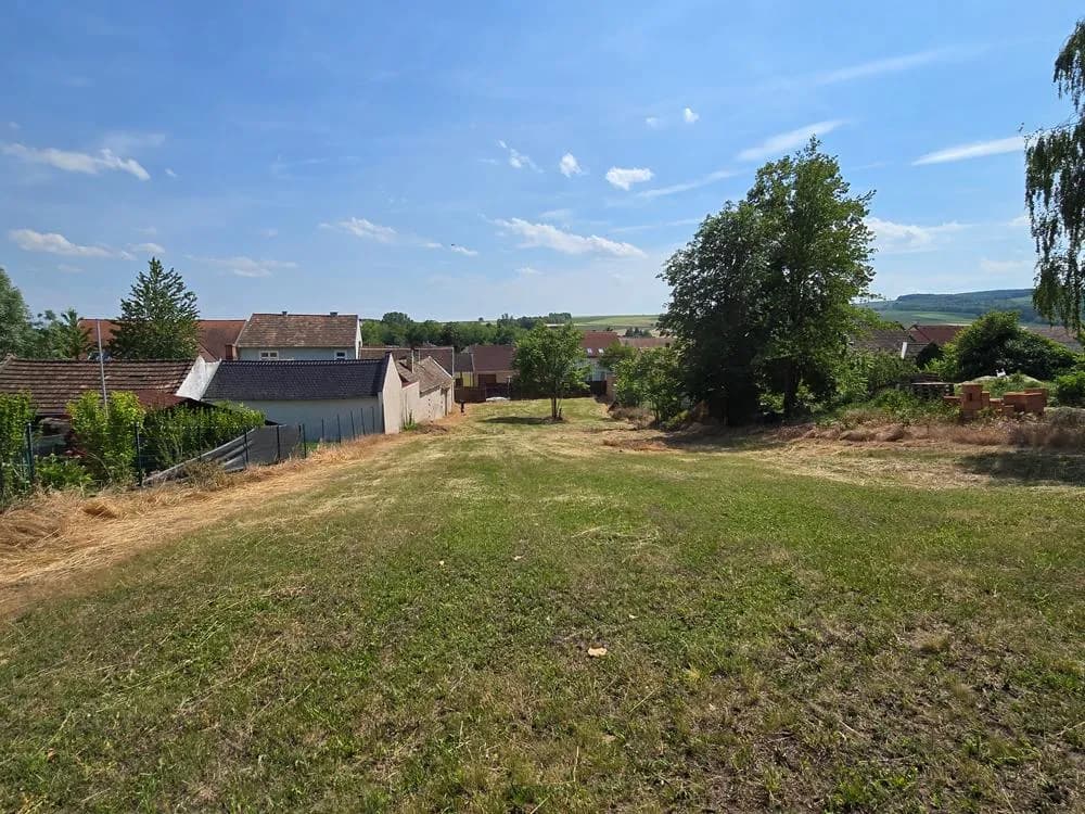 Grundstück kaufen in Hollabrunn – 1 000 m², € 155.000