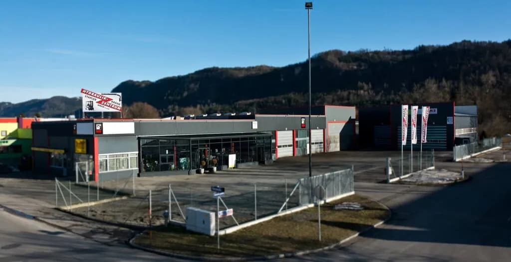 Gewerbeimmobilie mieten in Klagenfurt – 1 500 m², € 14.000