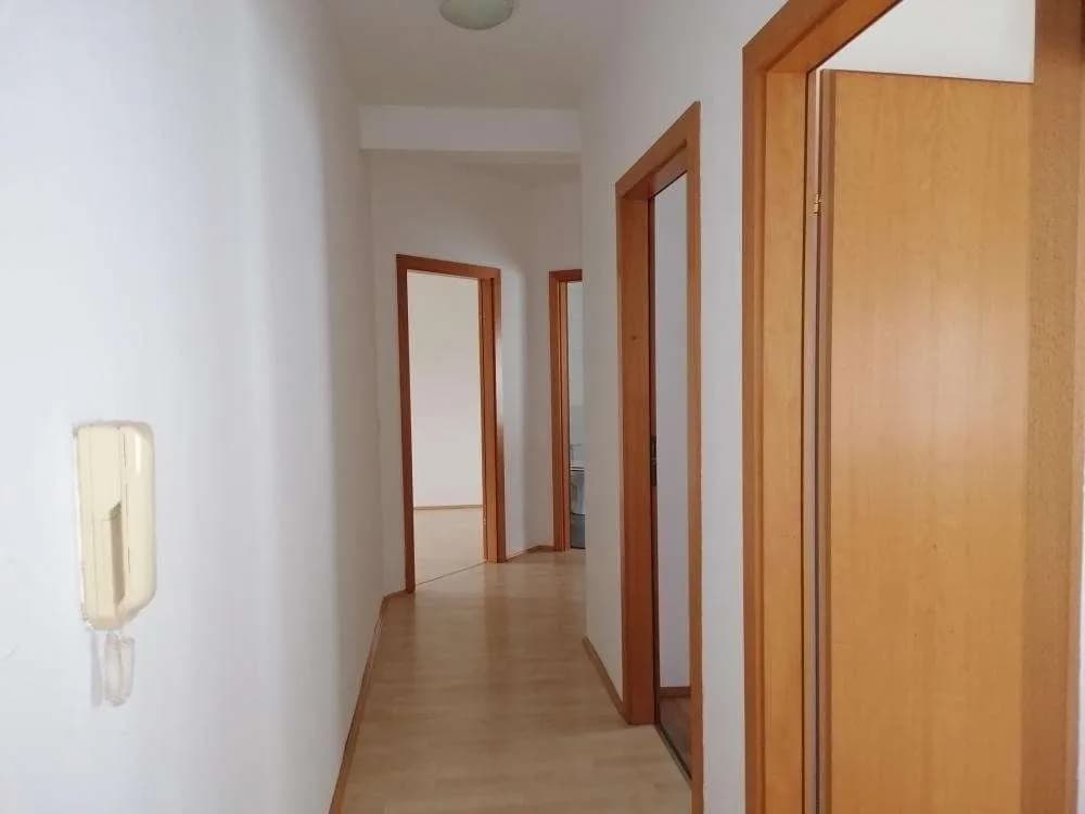 2-Zimmer-Wohnung mieten in Amstetten – 51 m², € 698 – Bild 2 von 8