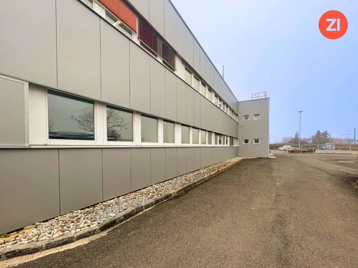6-Zimmer-Gewerbeimmobilie mieten in Linz Land – 499 m², € 4.339 – Bild 2 von 13
