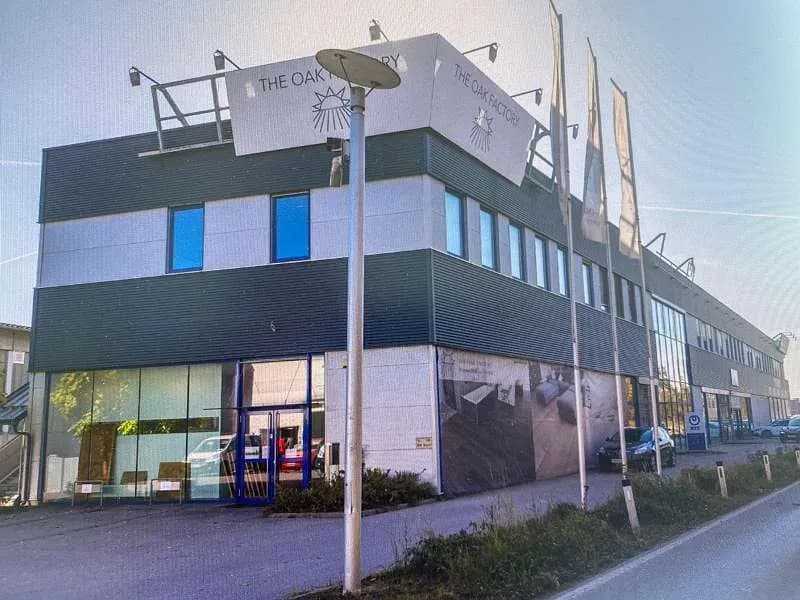 15-Zimmer-Gewerbeimmobilie mieten in Graz – 600 m², € 11