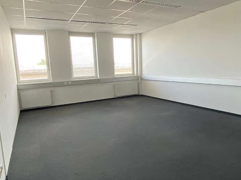 15-Zimmer-Gewerbeimmobilie mieten in Graz – 600 m², € 11 – Bild 8 von 14
