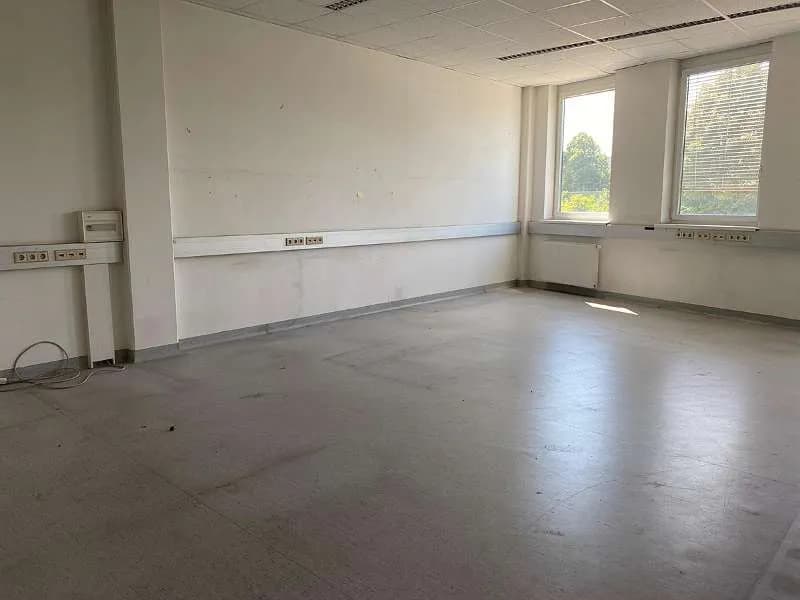 15-Zimmer-Gewerbeimmobilie mieten in Graz – 600 m², € 11 – Bild 10 von 14