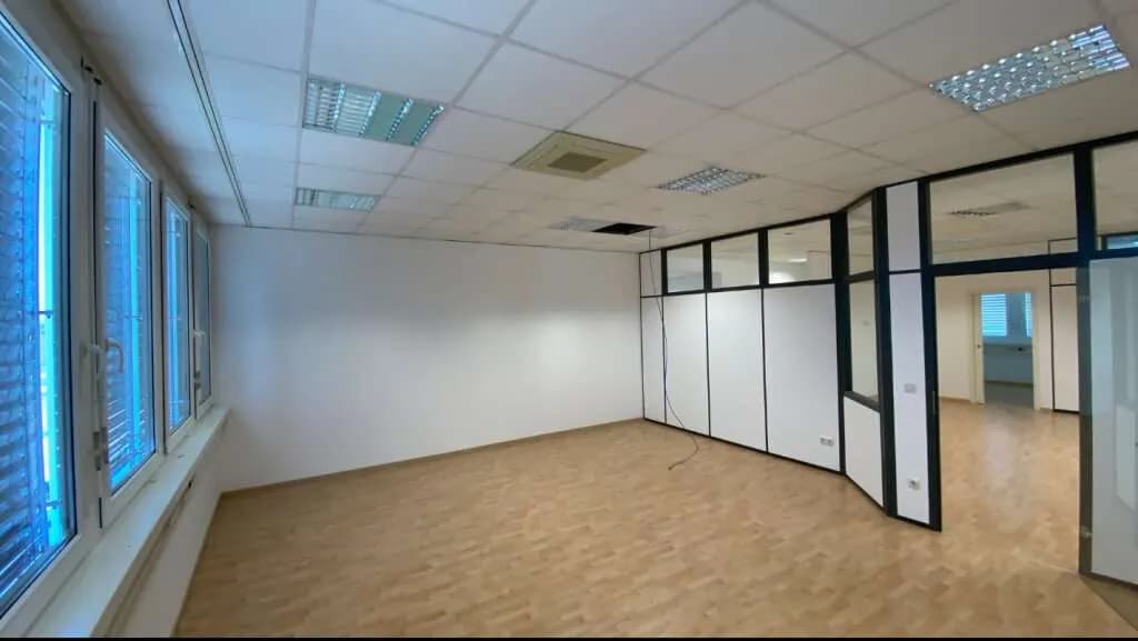 6-Zimmer-Gewerbeimmobilie mieten in Baden – 240 m², € 3.462 – Bild 4 von 5