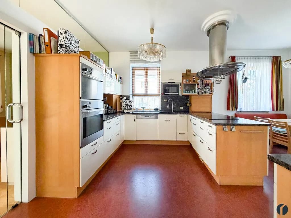 6-Zimmer-Haus kaufen in Tulln – 220,7 m², € 1.100.000 – Bild 5 von 14