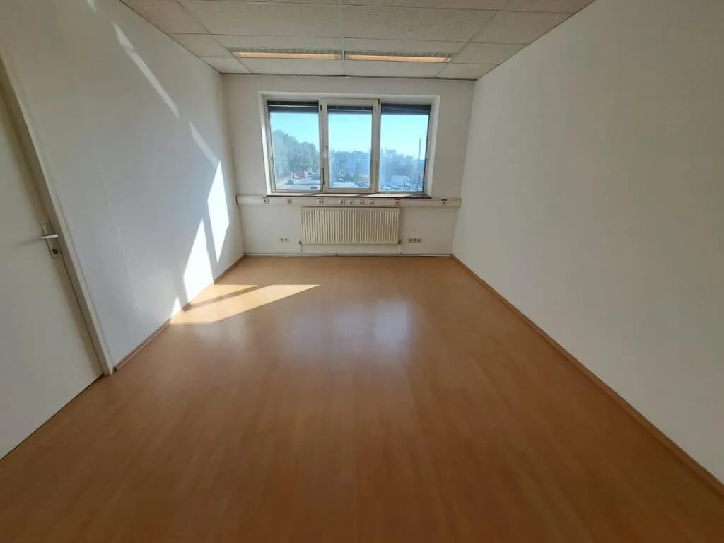 1-Zimmer-Gewerbeimmobilie mieten in Korneuburg – 14 m², € 130