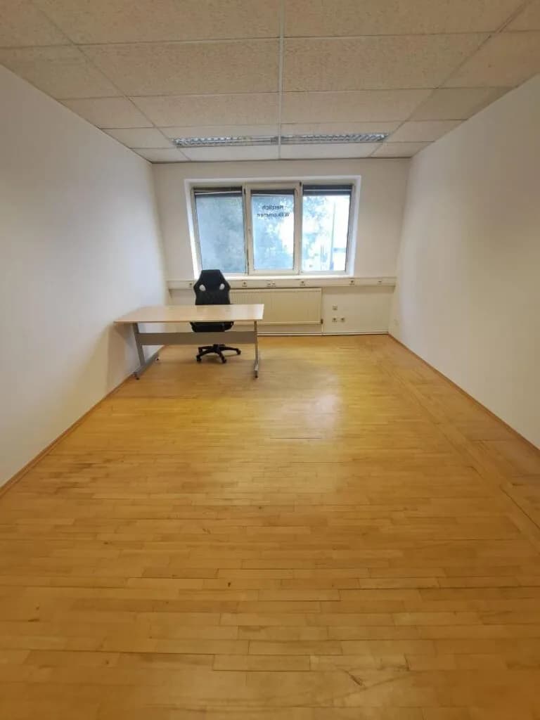1-Zimmer-Gewerbeimmobilie mieten in Korneuburg – 14 m², € 130 – Bild 2 von 5